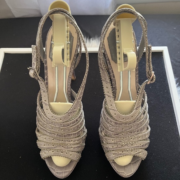 Christian Dior Leather Animal Print Slingback Sandals. Gray Size 39.5 - Picture 4 of 16